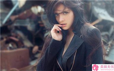 重慶市(shì)陰道(dào)壁激光(guāng)術(shù)醫(yī)院的(de)價格(重慶邑蘭鼻祖評價不(bù)吭)